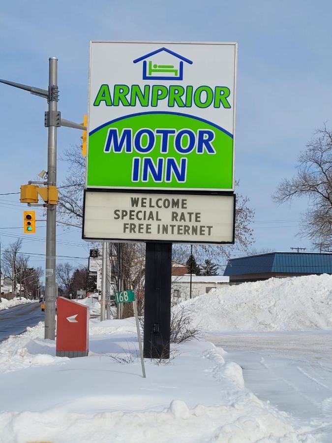 Arnprior Motor Inn Exterior photo